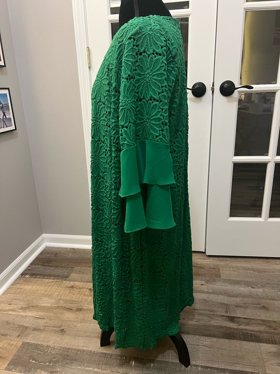 Alfani Green Lace floral long tiered sleeve dress size 18W EUC - Picture 3 of 8